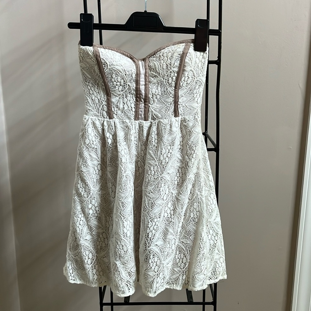 Urban outfitters white lace strapless dress